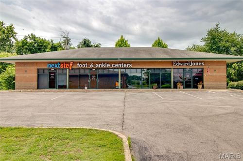 3505 College Ave, Alton, IL, 62002-5065 | Card Image