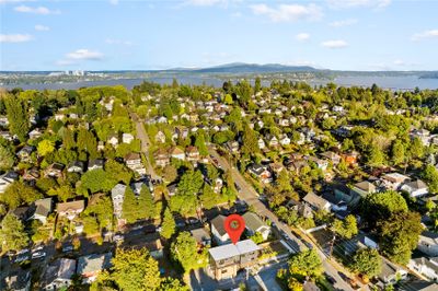 2814 E Marion Street, House other with 5 bedrooms, 4 bathrooms and 4 parking in Seattle WA | Image 3