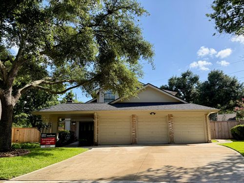2326 Streamcrest Ln, Sugar Land, TX, 77479-2222 | Card Image