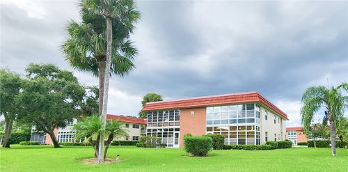 103-95 Spring Lake Dr, VERO BEACH, FL, 32962-3008 | Card Image