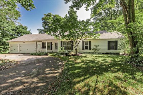 6635 Liberty Rd, Solon, OH, 44139-3227 | Card Image