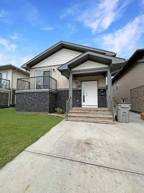 b-9901 109 Ave, Grande Prairie, AB, T8V1R7 | Card Image