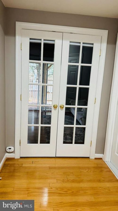 4708 Bideford Sq, FAIRFAX, VA, 22030-6160 | Card Image