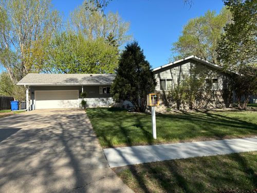 2813 Westgate Dr S, Fargo, ND, 58103-3525 | Card Image