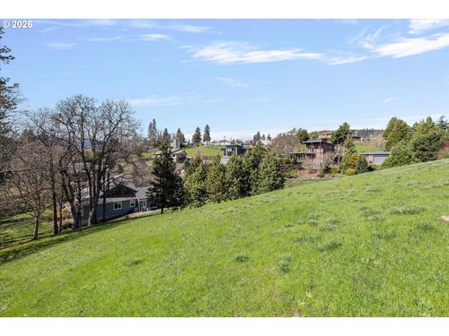 105 Alta Vista Rd, White Salmon, WA, 98672-8342 | Card Image