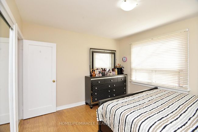 7 Sophia St, House other with 3 bedrooms, 2 bathrooms and 4 parking in Brampton ON | Image 21