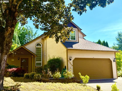 11840 Se Timber Valley Dr, Happy Valley, OR, 97086-9379 | Card Image