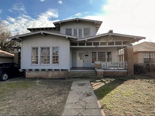 1337 W Gambrell St, Fort Worth, TX, 76115-2320 | Card Image