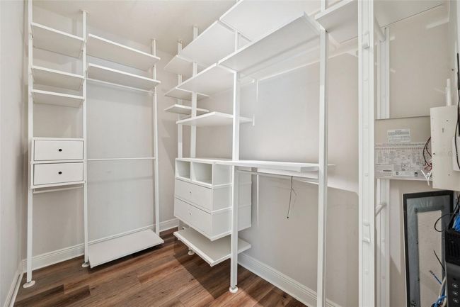 Primary closet 1 | Image 28
