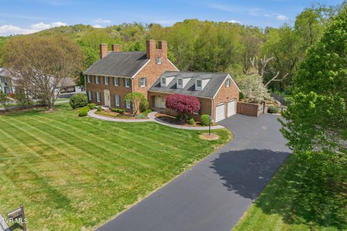 244 Roscommon Dr, Bristol, TN, 37620-3030 | Card Image