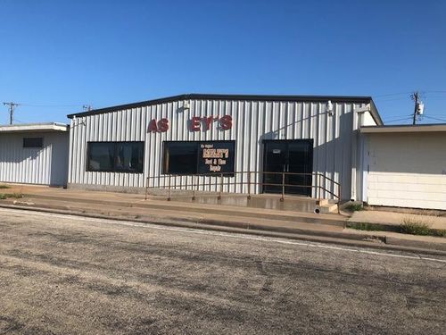 60 E 5th St, San Angelo, TX, 76903 | Card Image