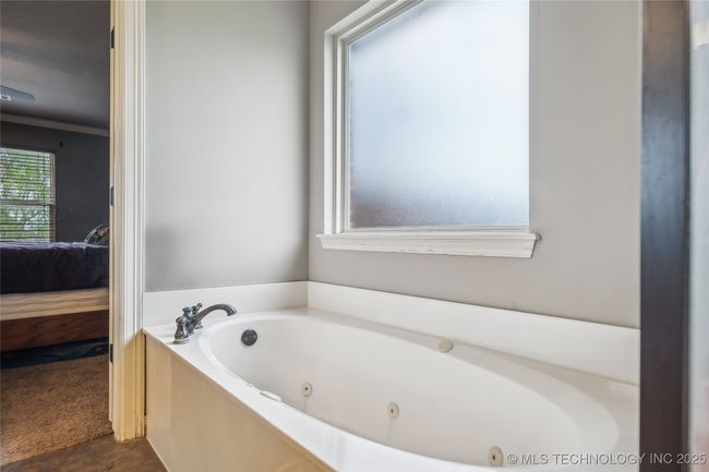 4971 Trade Wind Dr, House other with 4 bedrooms, 3 bathrooms and null parking in Oologah OK | Image 14