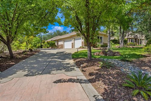 19677 San Vincente Drive, Redding, CA, 96003 | Card Image