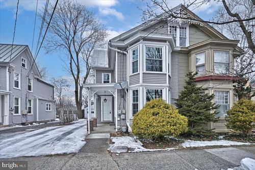 413 W Louther St, CARLISLE, PA, 17013-2211 | Card Image