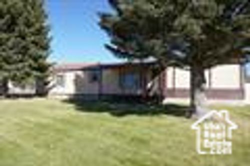 460 N 8th E, Soda Springs, ID, 83276-1393 | Card Image