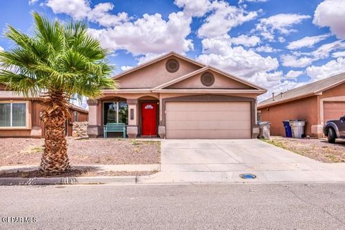 4716 Kiko A Fierro Pl, El Paso, TX, 79938-1204 | Card Image