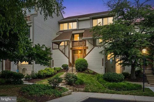 309-18232 Windsor Hill Dr, OLNEY, MD, 20832-1404 | Card Image