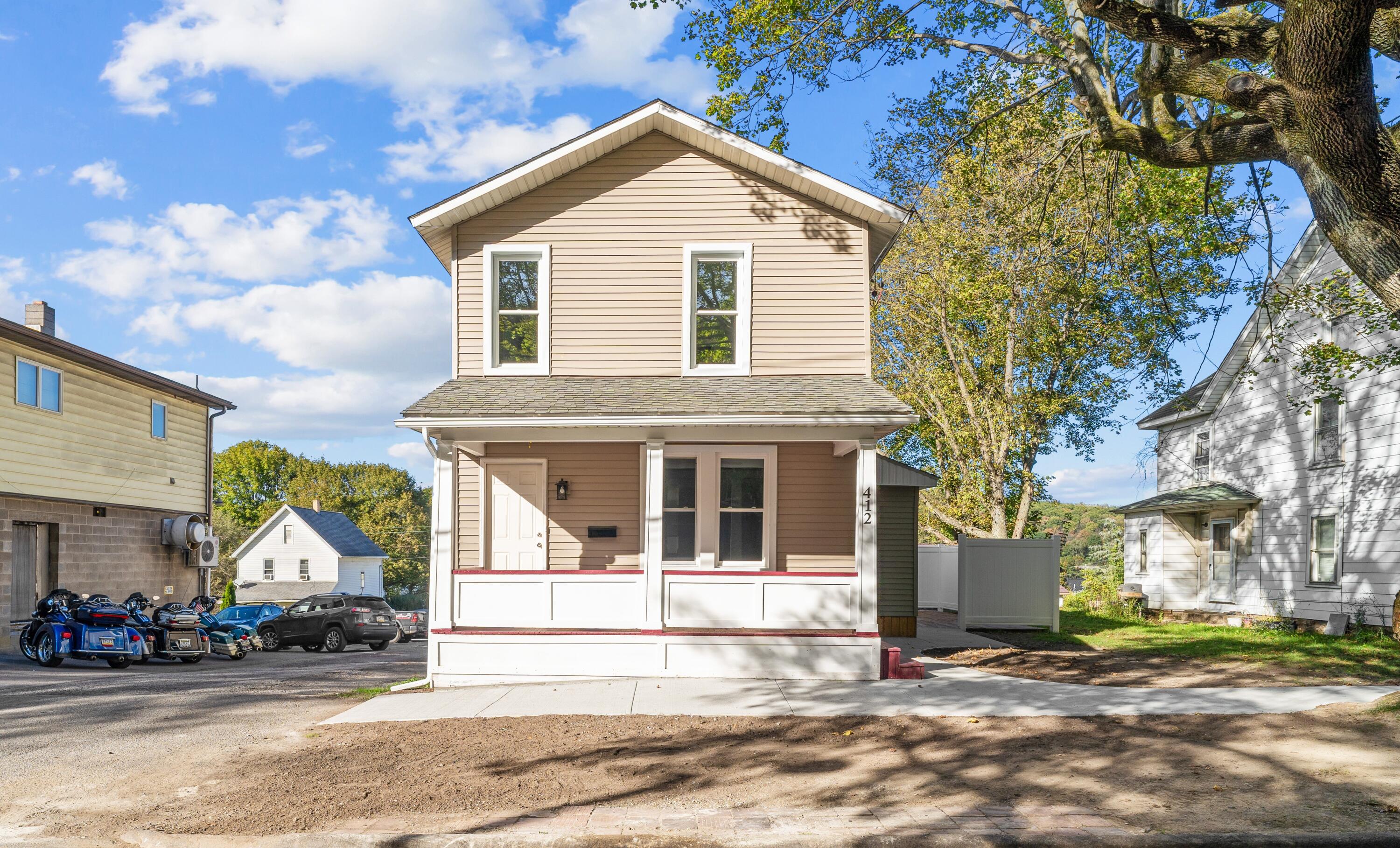 412 Daisy St, For Sale in Clearfield - eXp Realty