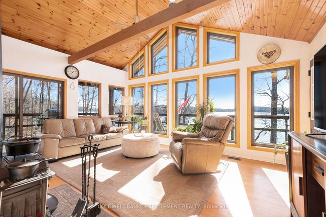 743 Sherbrooke Dr, House other with 3 bedrooms, 2 bathrooms and 6 parking in Maberly ON | Image 6