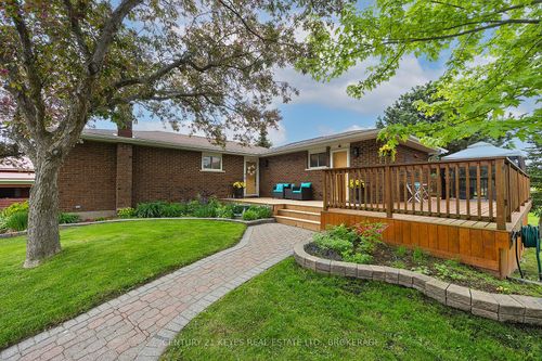 38 Willowbank Rd W, Gananoque, ON, K7G2V5 | Card Image