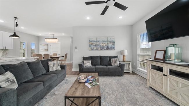 991 Seadrift Dr, House other with 4 bedrooms, 3 bathrooms and 4 parking in Port Bolivar TX | Image 14