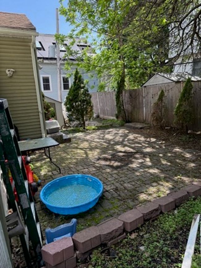 10 Byron St, House other with 4 bedrooms, 2 bathrooms and 4 parking in Worcester MA | Image 33