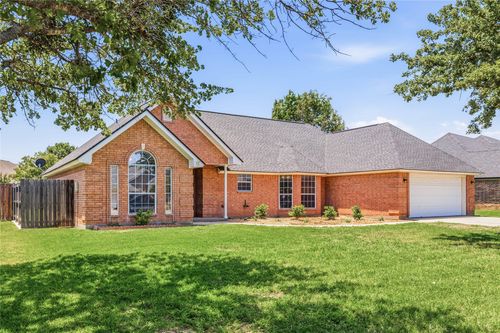 1406 Glenwood Dr, Stephenville, TX, 76401-1620 | Card Image
