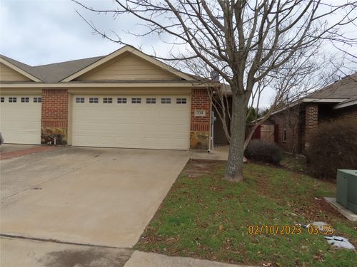 334 Armstrong Ln, Lavon, TX, 75166-1864 | Card Image