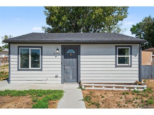 6701 E 77th Pl, Commerce City, CO, 80022-1255 | Card Image