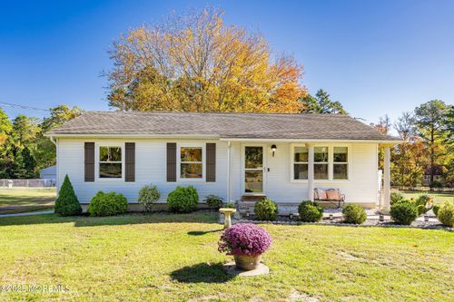 145 Cassville Rd, Jackson, NJ, 08527-4714 | Card Image