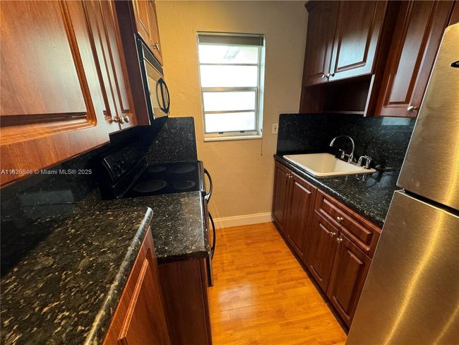 APT-305 - 427 Santander Ave, Condo with 1 bedrooms, 1 bathrooms and null parking in Coral Gables FL | Image 8