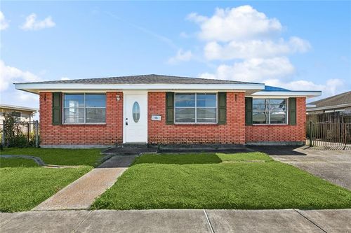 2201 Veronica Dr, Chalmette, LA, 70043-5438 | Card Image