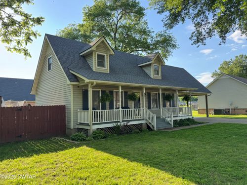 137 Pecan Cv, Dyersburg, TN, 38024-5237 | Card Image