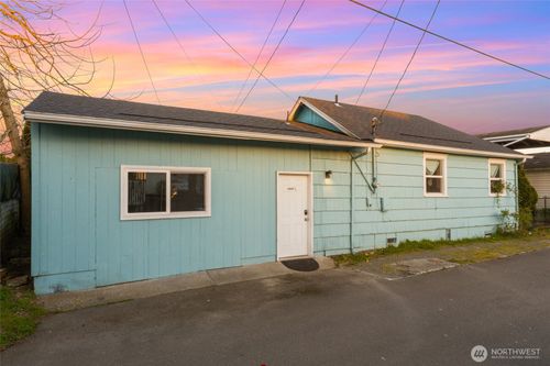 1620 1/2 Lombard Ave, Everett, WA, 98201-2048 | Card Image