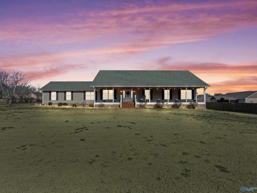 733 Campbell Rd, Grant, AL, 35747-9513 | Card Image