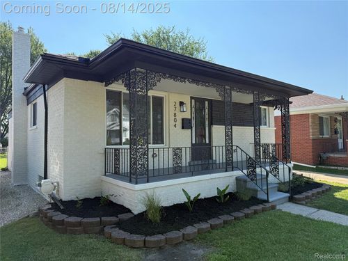 27804 Joan St, Saint Clair Shores, MI, 48081-3609 | Card Image