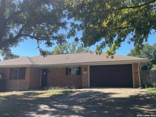 104 Westwood Ln, Kerrville, TX, 78028-9506 | Card Image