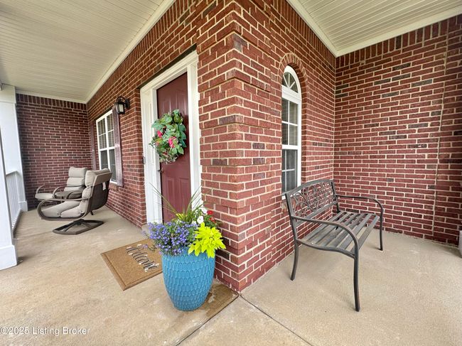 Front porch | Image 9