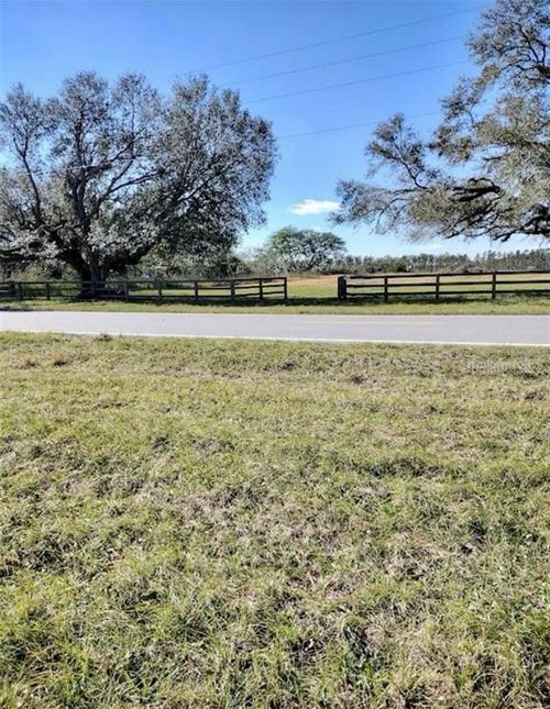 10069 County Road 555, FORT MEADE, FL, 33841-3206 | Card Image