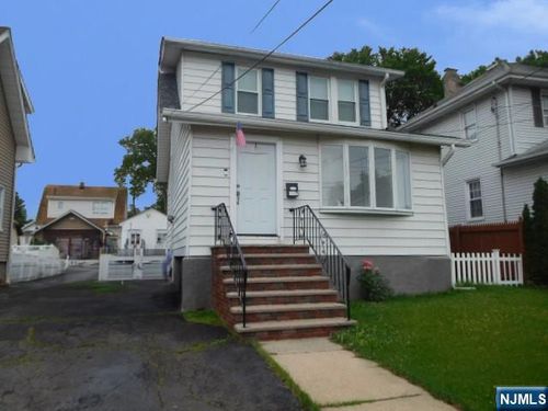 227 Beechwood Ave, Bogota, NJ, 07603-1630 | Card Image