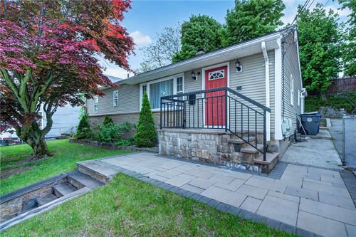 368 Hawkins St, Providence, RI, 02904-2337 | Card Image