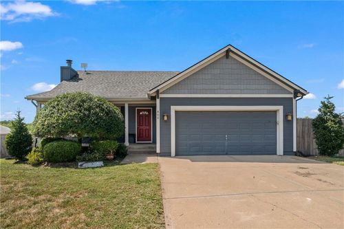 400 Aspen Ln, Wellsville, KS, 66092-8328 | Card Image