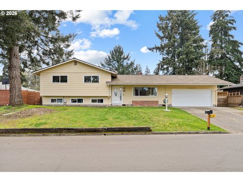 18450 Sw Deline St, Beaverton, OR, 97078-3811 | Card Image