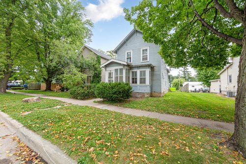 215 2nd St S, Waterville, MN, 56096-1405 | Card Image