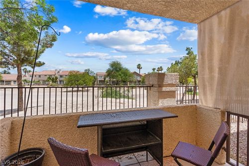101-4940 Black Bear Rd, Las Vegas, NV, 89149-7710 | Card Image