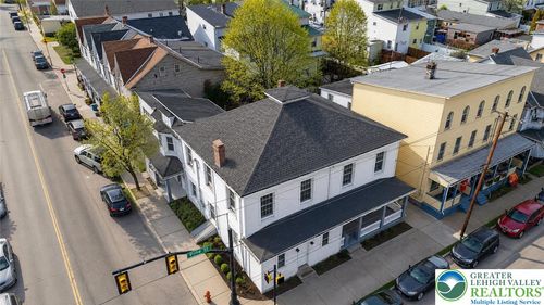 400 Pine St, Tamaqua, PA, 18252-1415 | Card Image
