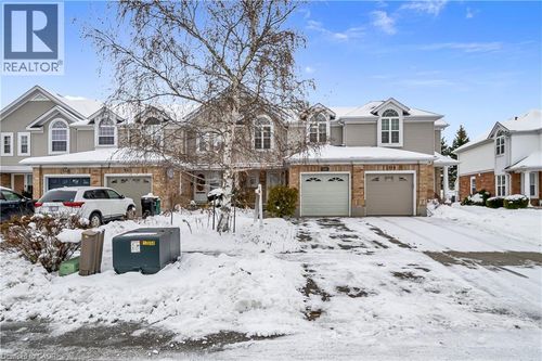 540 Mariner Dr, Waterloo, ON, N2K3Y8 | Card Image
