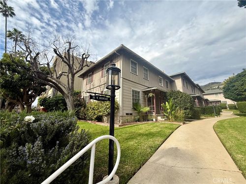 2-111 W Mountain, Glendale, CA, 91207 | Card Image