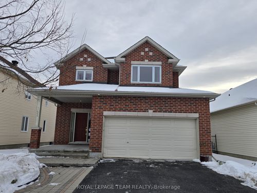 {{alt}} | Card Image