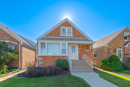 6811 S Komensky Avenue, Chicago, IL, 60629 | Card Image